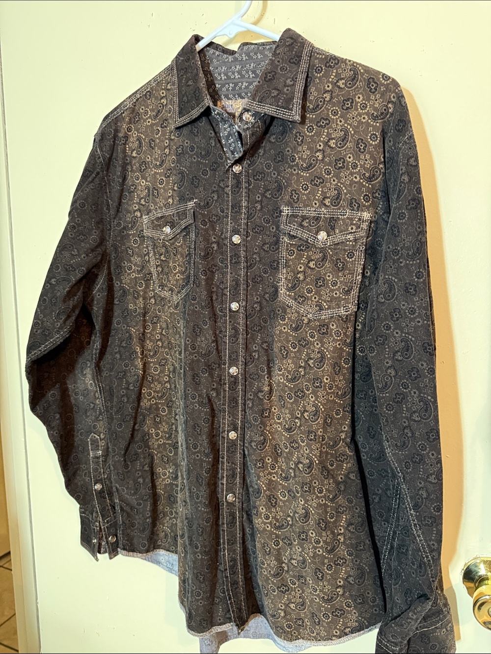 Men's Paisley Snap-Front Shirt Jacket in Dark Brown